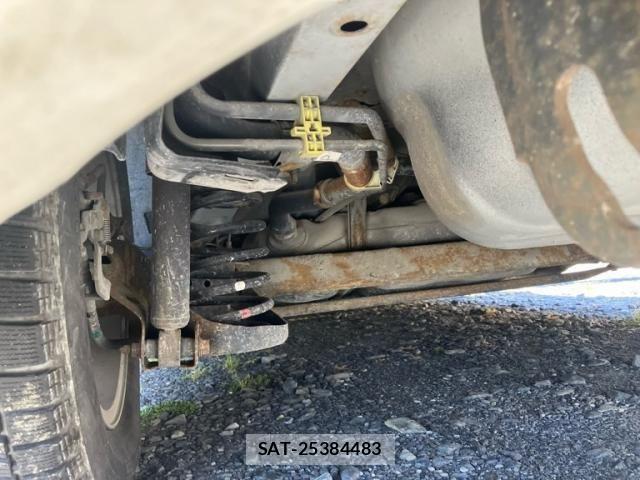 Toyota PRIUS 2011-06 6911476-26