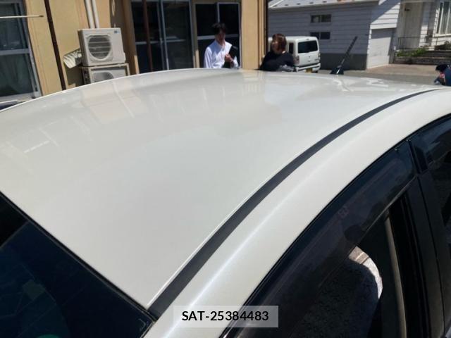 Toyota PRIUS 2011-06 6911476-4