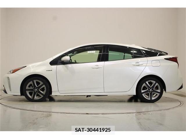 Toyota PRIUS 2019-03 6911281-9