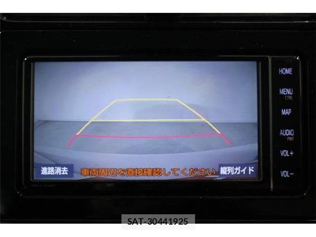 Toyota PRIUS 2019-03 6911281-5