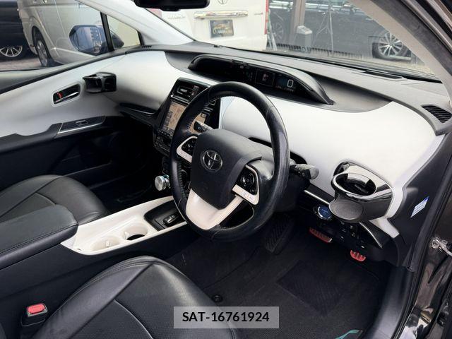 Toyota PRIUS 2016-05 6911289-10