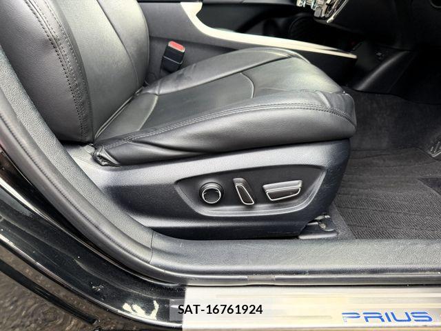 Toyota PRIUS 2016-05 6911289-12