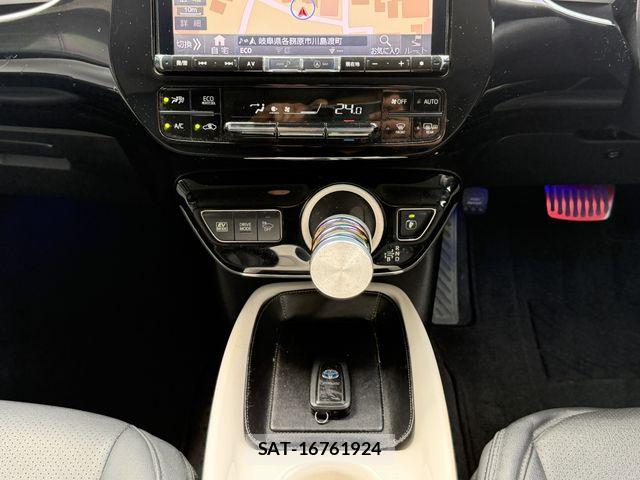 Toyota PRIUS 2016-05 6911289-18