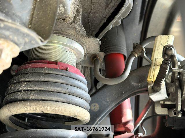 Toyota PRIUS 2016-05 6911289-27