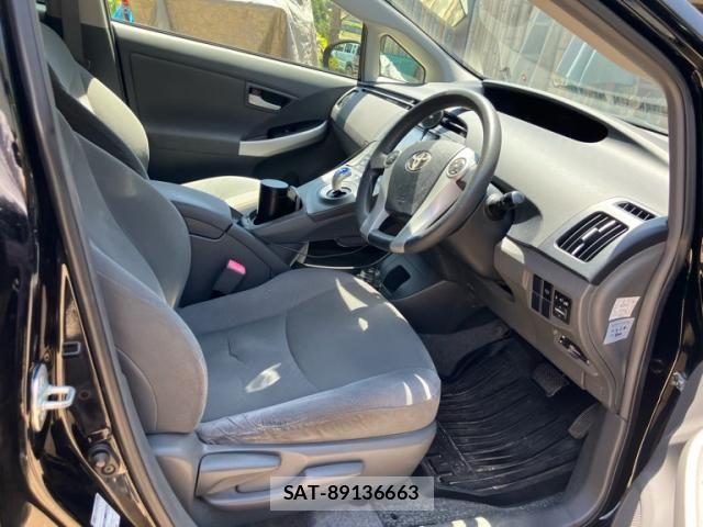 Toyota PRIUS 2011-10 6911406-8