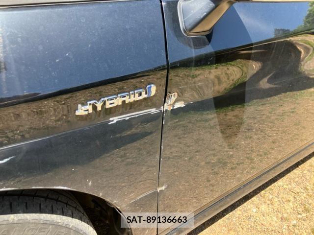 Toyota PRIUS 2011-10 6911406-19