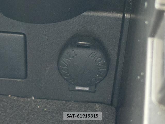 Toyota PRIUS 2013-05 6911334-27