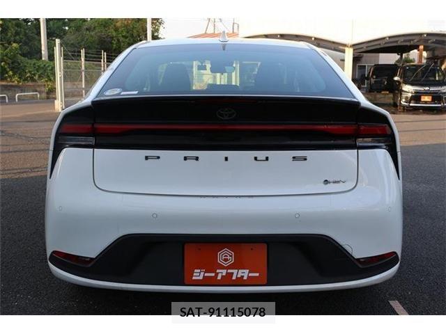 Toyota PRIUS 2023-03 6911220-9