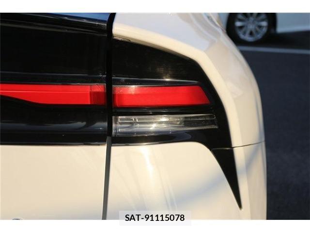 Toyota PRIUS 2023-03 6911220-12
