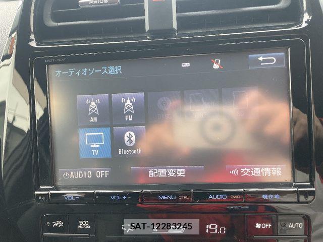 Toyota PRIUS 2017-03 6911258-10