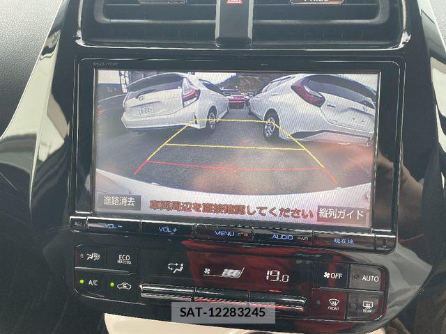 Toyota PRIUS 2017-03 6911258-12
