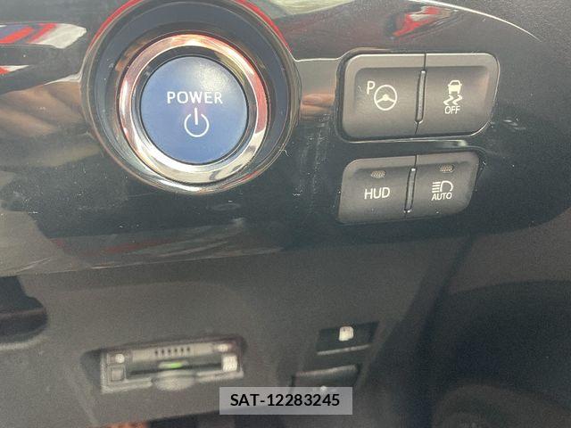 Toyota PRIUS 2017-03 6911258-16