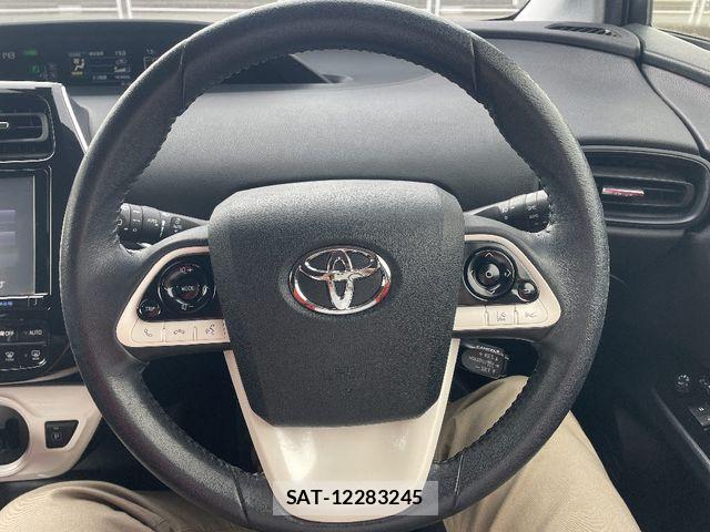 Toyota PRIUS 2017-03 6911258-8