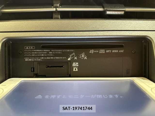 Toyota PRIUS 2012-08 6911306-22
