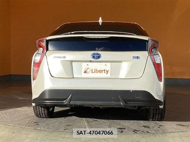 Toyota PRIUS 2016-12 6911263-9