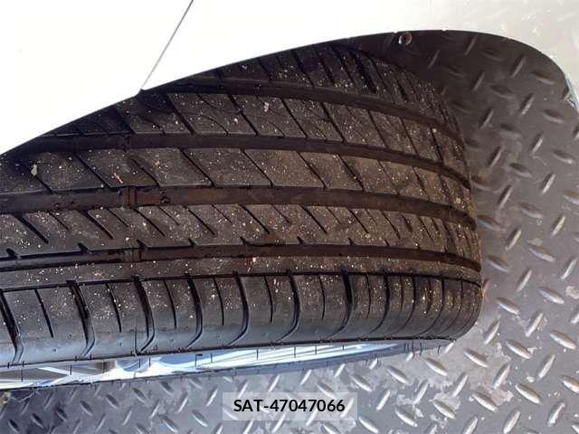 Toyota PRIUS 2016-12 6911263-11