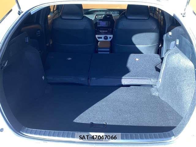 Toyota PRIUS 2016-12 6911263-14