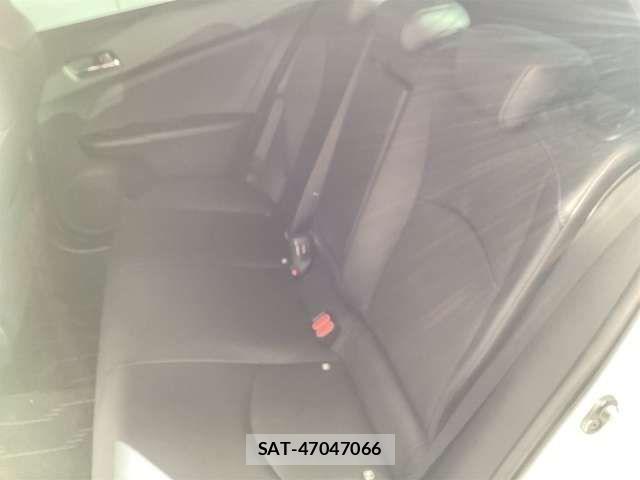 Toyota PRIUS 2016-12 6911263-18