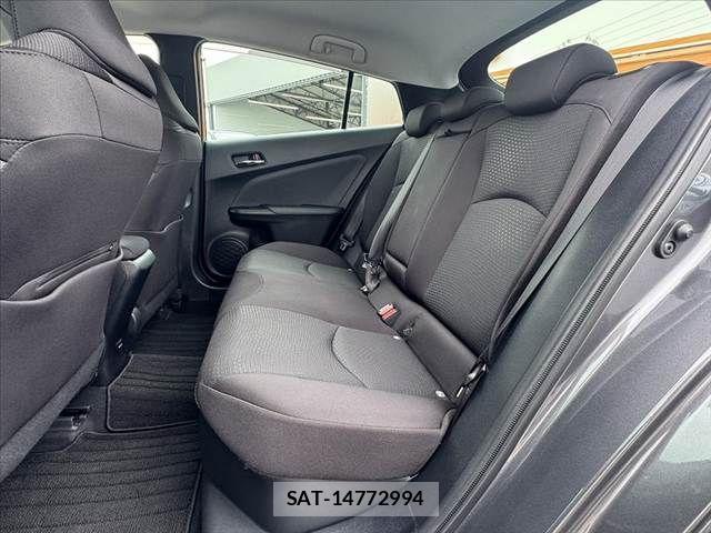 Toyota PRIUS 2022-02 6903617-17