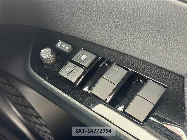 Toyota PRIUS 2022-02 6903617-22