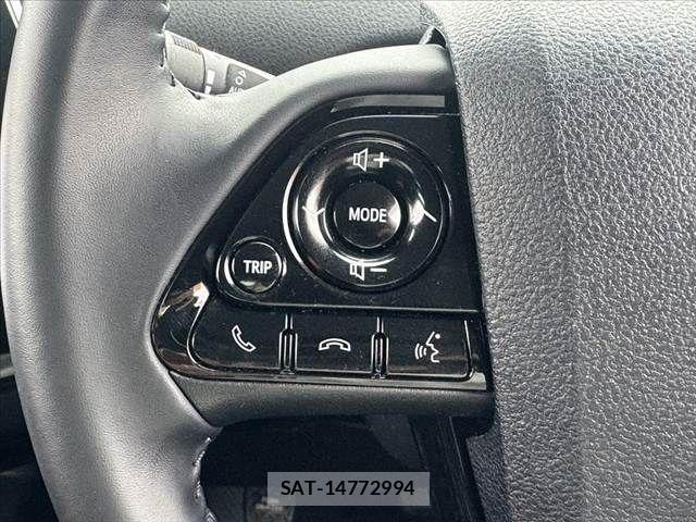 Toyota PRIUS 2022-02 6903617-27