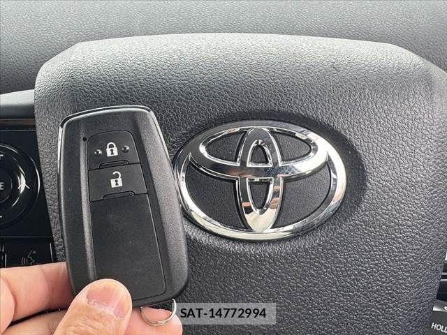 Toyota PRIUS 2022-02 6903617-6