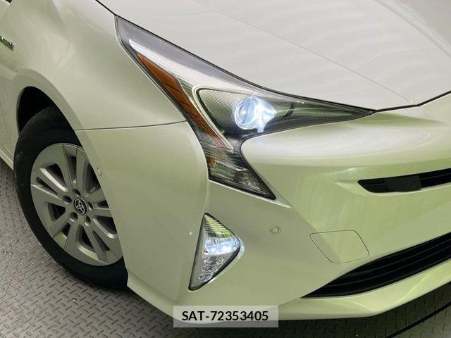 Toyota PRIUS 2017-09 6911272-11