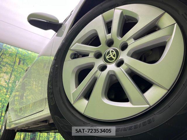 Toyota PRIUS 2017-09 6911272-12