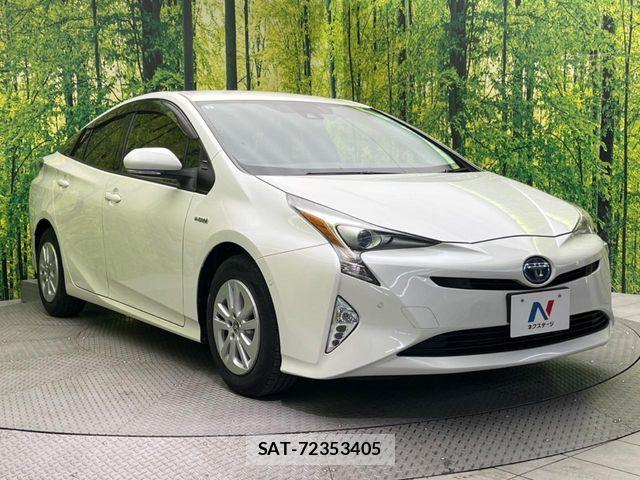 Toyota PRIUS 2017-09 6911272-15