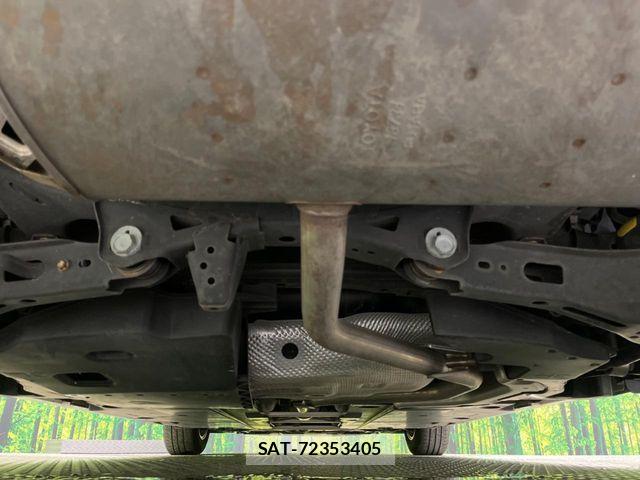 Toyota PRIUS 2017-09 6911272-18