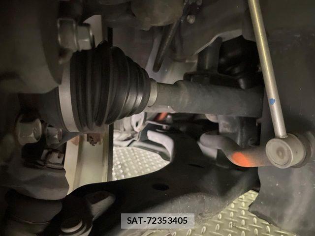 Toyota PRIUS 2017-09 6911272-19