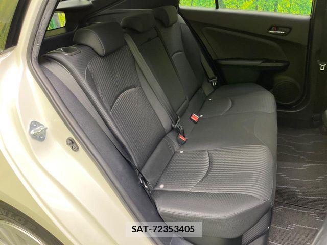 Toyota PRIUS 2017-09 6911272-8