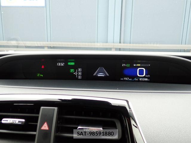 Toyota PRIUS 2019-02 6911288-14