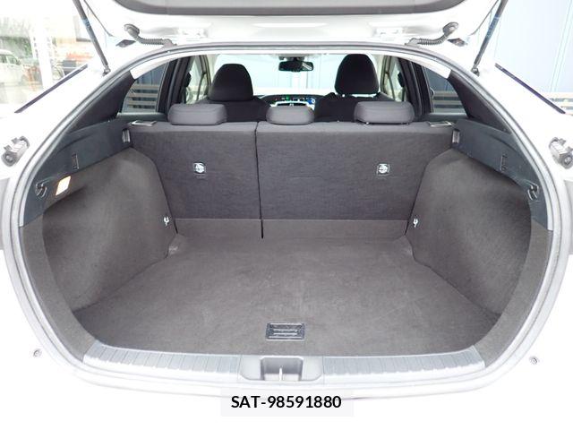 Toyota PRIUS 2019-02 6911288-19