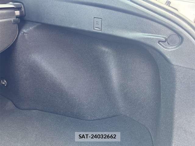 Toyota PRIUS 2020-12 6911271-18
