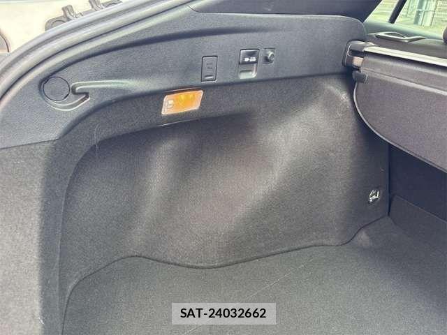 Toyota PRIUS 2020-12 6911271-19