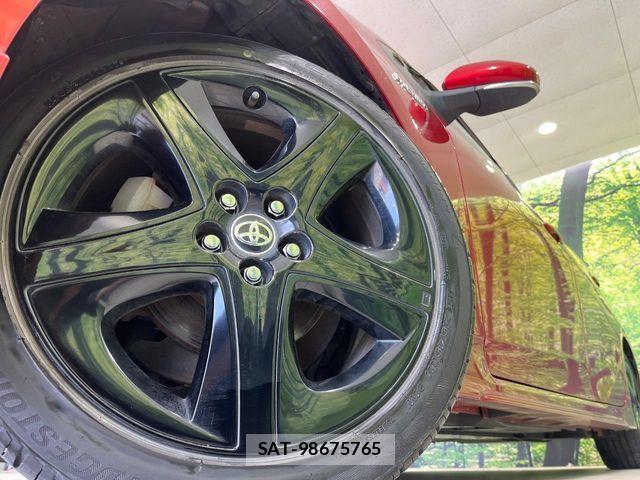 Toyota PRIUS 2016-05 6911280-13