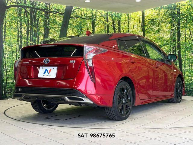 Toyota PRIUS 2016-05 6911280-17