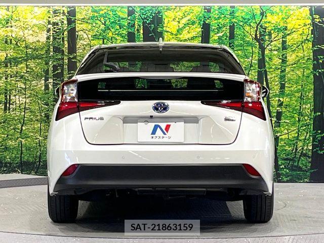 Toyota PRIUS 2019-10 6911236-14