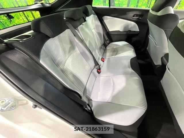 Toyota PRIUS 2019-10 6911236-8