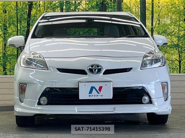 Toyota PRIUS 2012-02 6911324-13