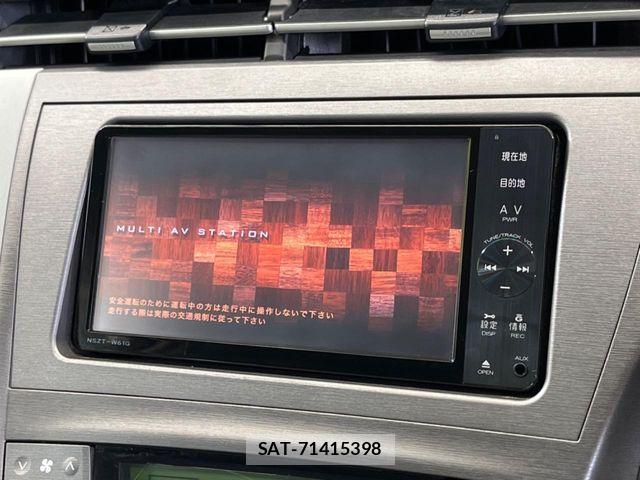 Toyota PRIUS 2012-02 6911324-2