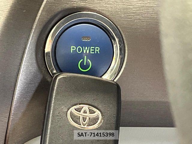Toyota PRIUS 2012-02 6911324-5