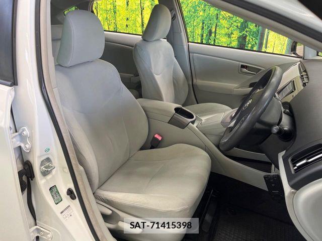Toyota PRIUS 2012-02 6911324-7