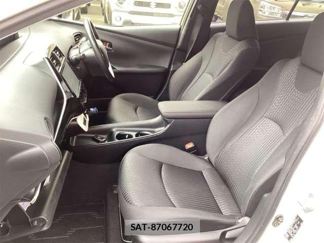 Toyota PRIUS 2017-03 6911270-11