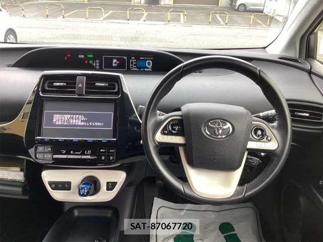 Toyota PRIUS 2017-03 6911270-18