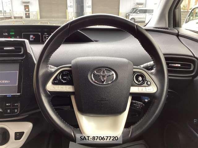 Toyota PRIUS 2017-03 6911270-19