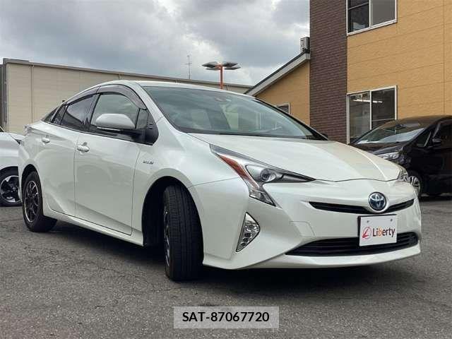 Toyota PRIUS 2017-03 6911270-5