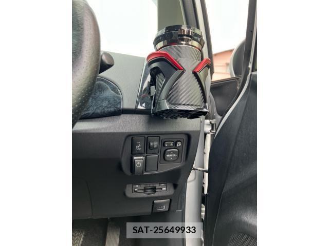 Toyota PRIUS 2012-07 6911420-16