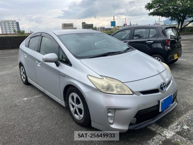 Toyota PRIUS 2012-07 6911420-1
